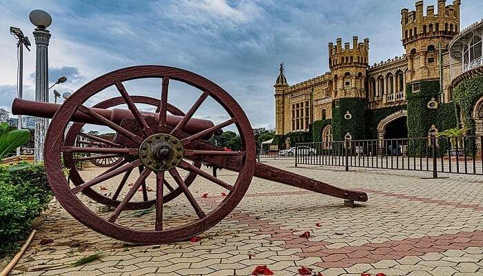 A cannon cart before Bangalore Palace