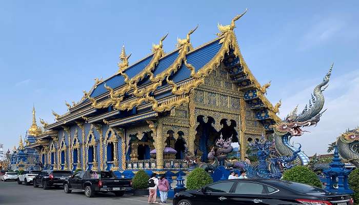 Stunning Blue Temple in Chiang Rai, located close to the Oub Kham Museum.