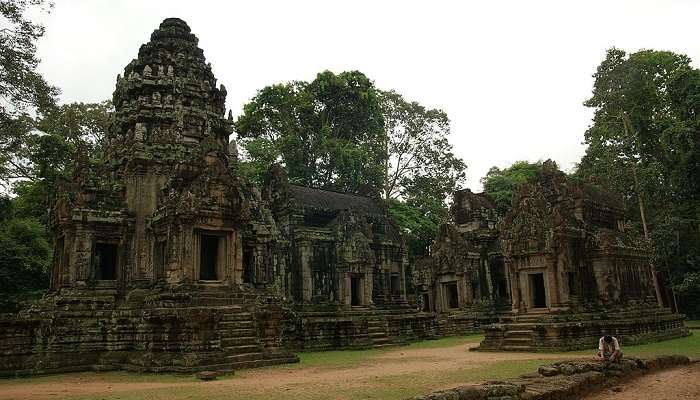 Exterior view showcasing Khmer architecture at Thommanon temple in Angkor.