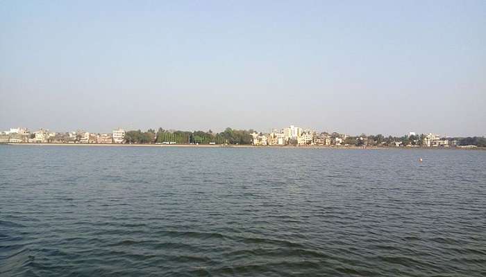 The view of Chaupati near Rankala Lake at night