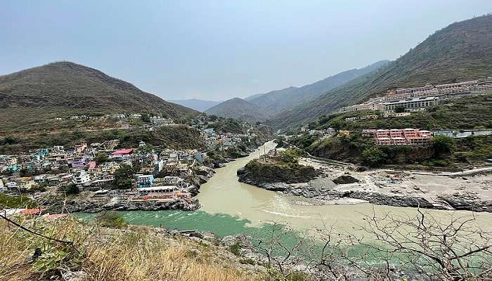 A beautiful shot of the confluence of rivers at Devprayag