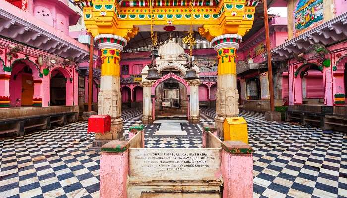  Picture of Dwarkadhish Temple In Mathura