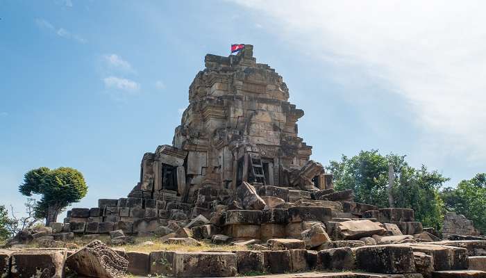 Exploring the Ancient Ruins and Architecture in Cambodia