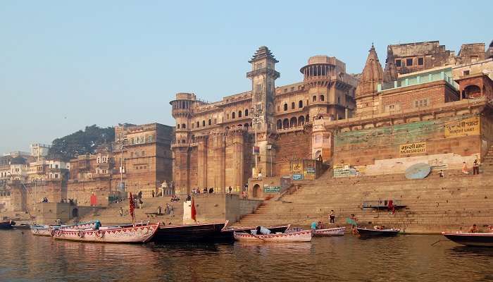  Varanasi is home to many talented artists and craftsmen