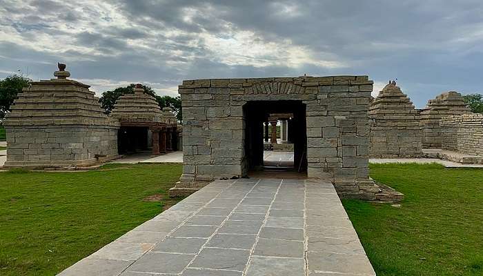 Ancient Papanaseswara temple surrounded by greenery, one of the best things to do in Lepakshi