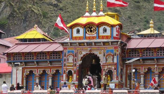There are numerous famous things to buy in Badrinath