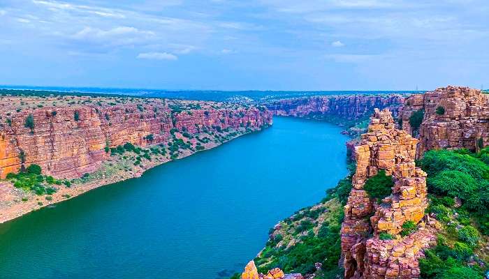 Gandikota Fort Grand Canyon of India is a must-visit to the hotels near Ahobilam.