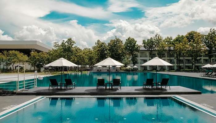 Enjoy a luxurious stay at the Hotel Nikhil Sai International.