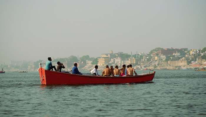 Boat ride on Srayu River
