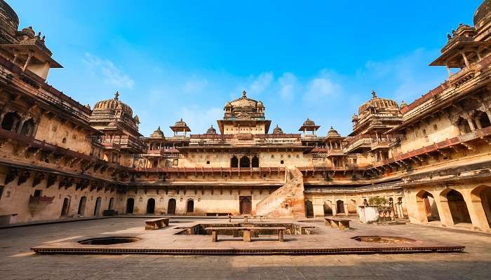 Jahangir Mahal near Laxmi temple Orchha