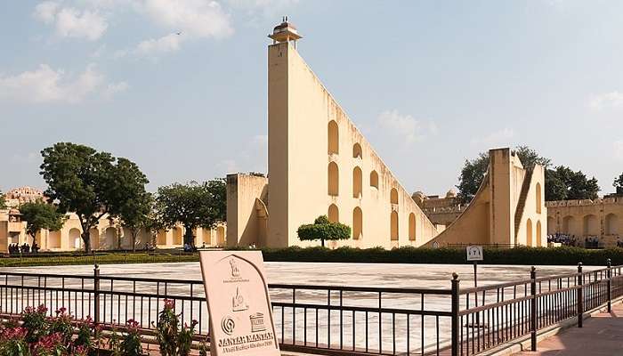 Discover the musical beauty of Jantar Mantar, one of the popular heritage sites in Rajasthan.