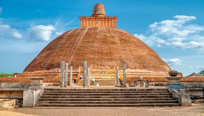 The majestic Jetavanaramaya Stupa a must-visit attractions near Lankarama