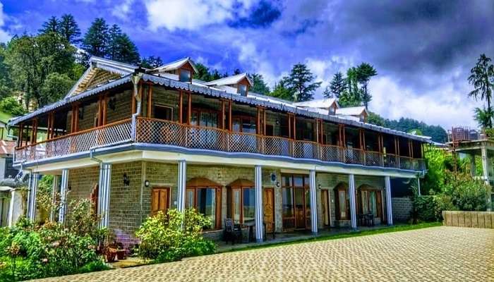 Kausani Inn lists at top for best resorts in bageshwar