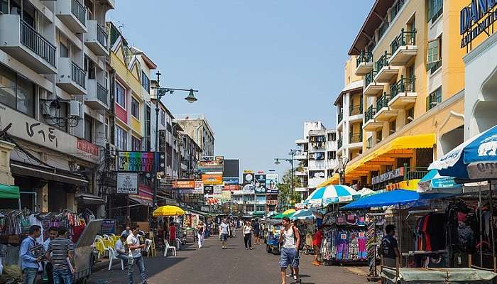 Bustling streets of the Khao San Road.