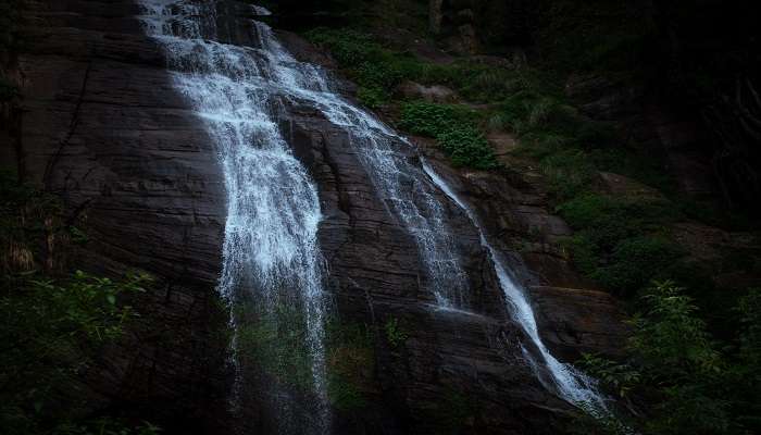 Kolapathana Waterfall