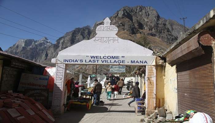 Mana Village is India’s last village, popular for its panoramic views and serene landscapes.