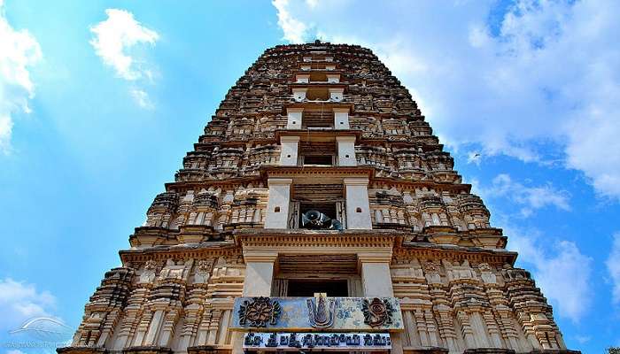 The tall and beautiful Mangalagiri temple of Lord Narasimha.