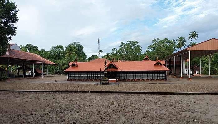 Seek blessing at the Mararikulam Shiva Temple in Mararikulam