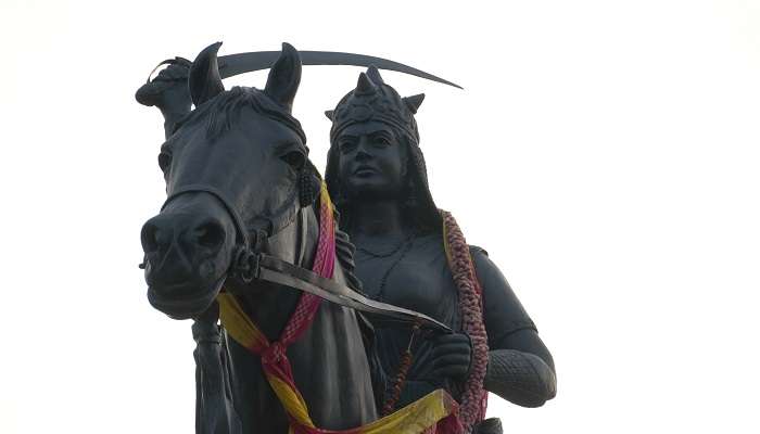 The statue of Rani Laxmibai in Mauranipur 