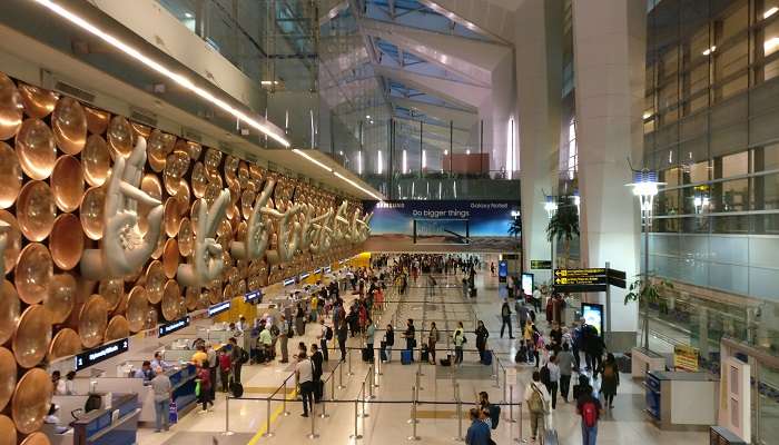 Indira Gandhi Airport in New Delhi is about 260km away from the museum