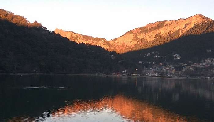 Sunrise In naini lake at Jeolikot