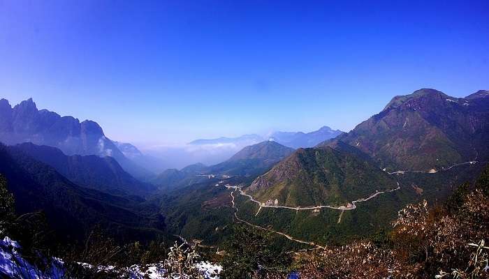 Gorgeous scenery of O Quy Ho Pass, must see place near Hoang Lien National Park.