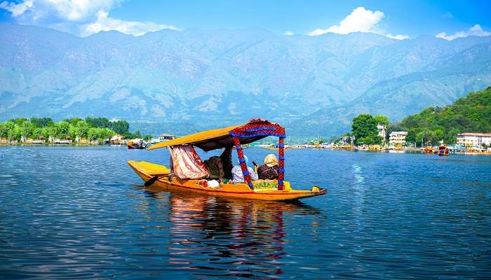 Dal lake is a tourist attraction