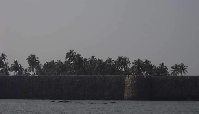 Visit the Padmagad Fort near Tsunami Island