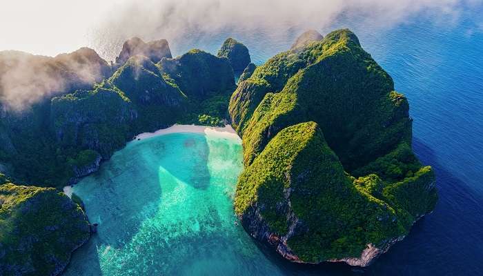 Phi Phi Islands is the most romantic destination for couples. 