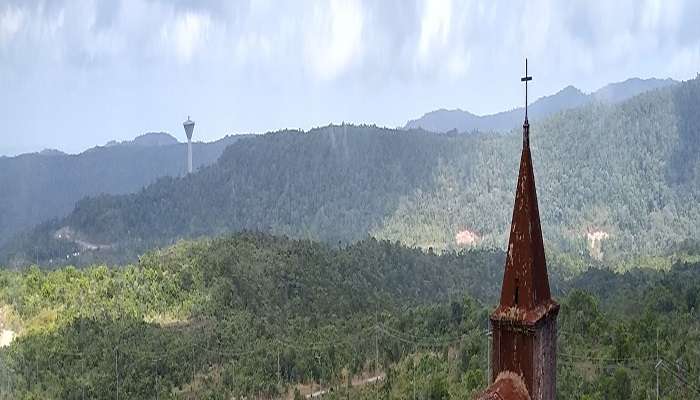 Visit the Phnum Bokor National Park