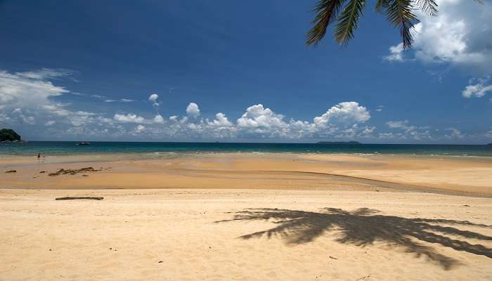 La vue incroyable de plage de Juara