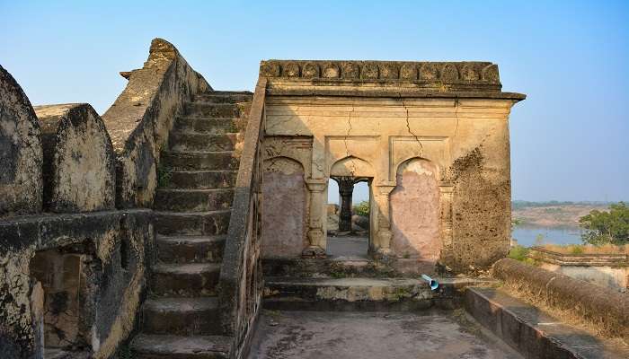 Raisen Fort offers a holistic view of the landscapes around