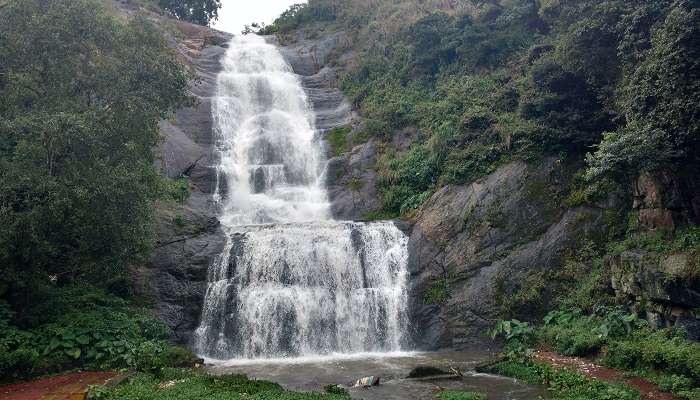 The amazing silver cascade falls is located just 14 kms away from Perumal Peak’s highest peak.