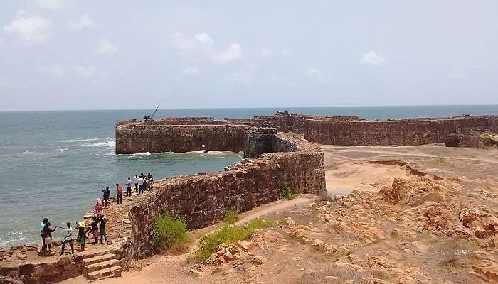 The wall of the majestic Sindhudurg Fort