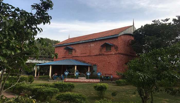 Sir Arthur Cotton Museum located in Vijayawada is the best place to visit nearby Fort