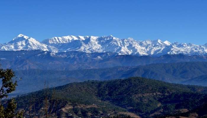 The snow-capped Peaks are visuals in Chakarta in January