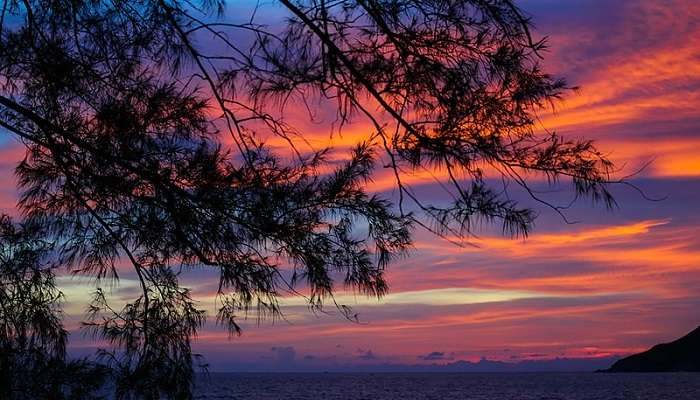 A majestic sunrise view at Vijaynagar Beach