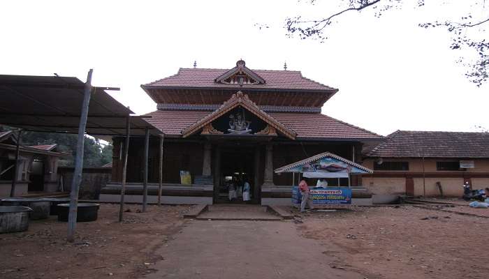 nileshwar temple