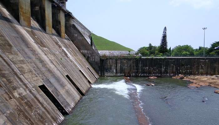 Visit the top places near the Pandoh Dam for the best visit.