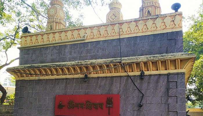 The entrance of Someshwar Temple, Pashan