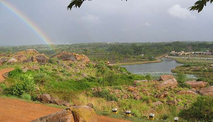 Thondanur Lake, Karnataka to explore the nearby hotels in Melukote. 