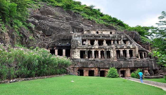 Amazing view of Undavalli Caves in Andhra Pradesh
