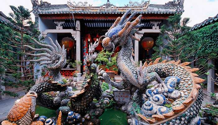 Dragon fountain showing traditional Vietnamese architecture at the Cantonese Assembly Hall