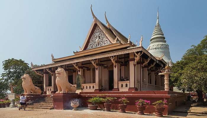 Wat Phnom in Pagoda Phnom is a famous tourist hotspot near Silver Pagoda