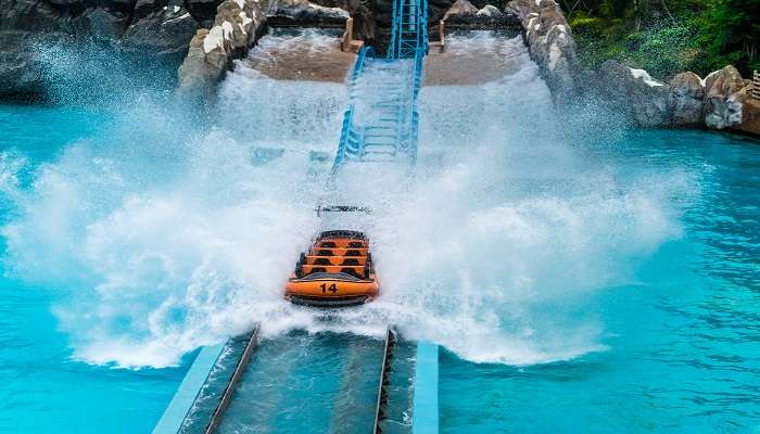 A picture of water park ride at Dolphin water park in Agra