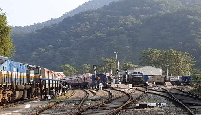 The nearest railway station to Bhowali is Kathgodam Station.
