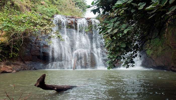 Spend quality time at the Kachanh Waterfall