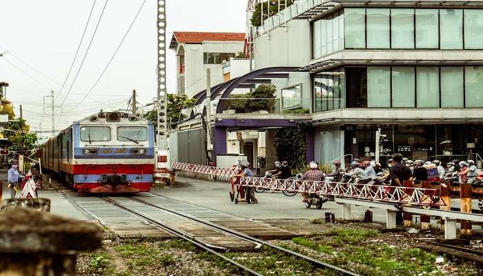 reach to the vietnam by train. 