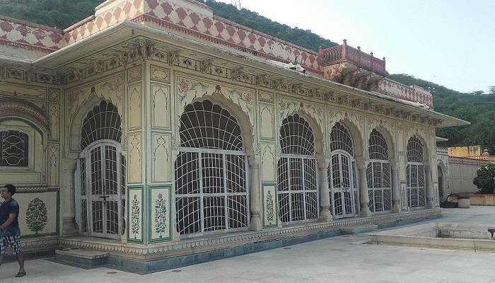 The architecture of Sisodia Rani Garden Jaipur