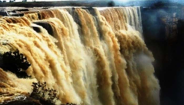 See the magnificent Bahuti Falls